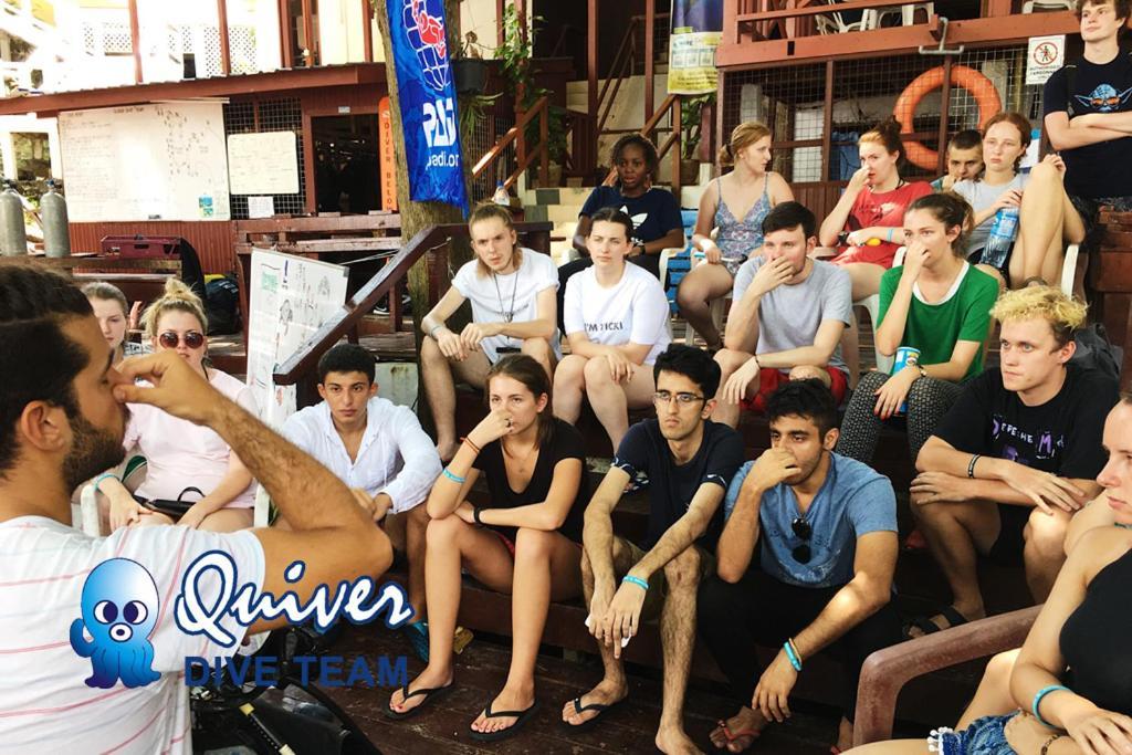Quiver Dive Team Perhentian Dorm Pulau Perhentian Kecil Exteriör bild